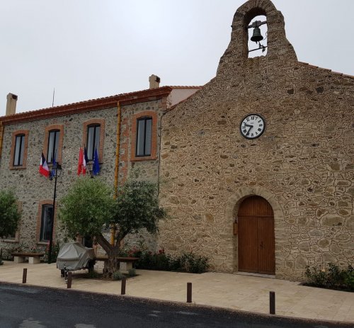 Trilla - Mairie et Église