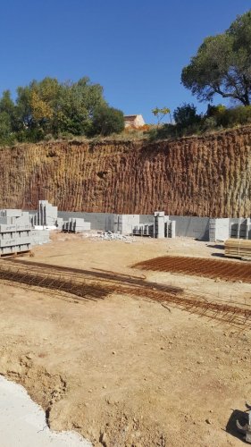 Domaine Cirrus - les travaux continuent à la cave de Durban - septembre 2017